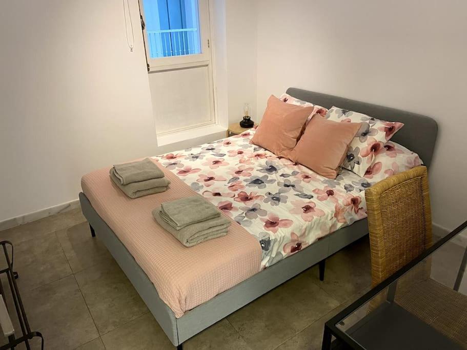 Moderno Duplex En La Tacita De Plata Apartment Кадис Екстериор снимка